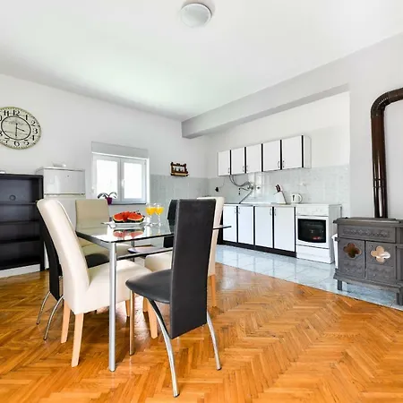 Villa Medun- Private Pool, Bbq, Parking, Airconditioning - Ae1084 Zadar