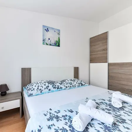 Villa Medun- Private Pool, Bbq, Parking, Airconditioning - Ae1084 자다르