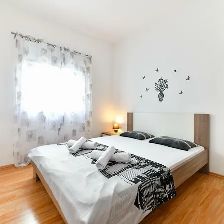 Villa Medun- Private Pool, Bbq, Parking, Airconditioning - Ae1084 자다르