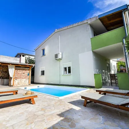 Villa Medun- Private Pool, Bbq, Parking, Airconditioning - Ae1084 * Zadar